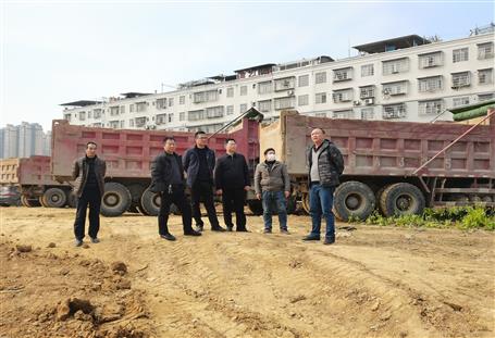 賴(lài)海標(biāo)到桂金分公司所屬項(xiàng)目調(diào)研