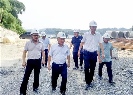 唐峰、何勇到桂東分公司項目開展2023年第二季度安全生產(chǎn)質(zhì)量綜合大檢查暨“圍墻內(nèi)圍墻外”和“以包代管”專項檢查